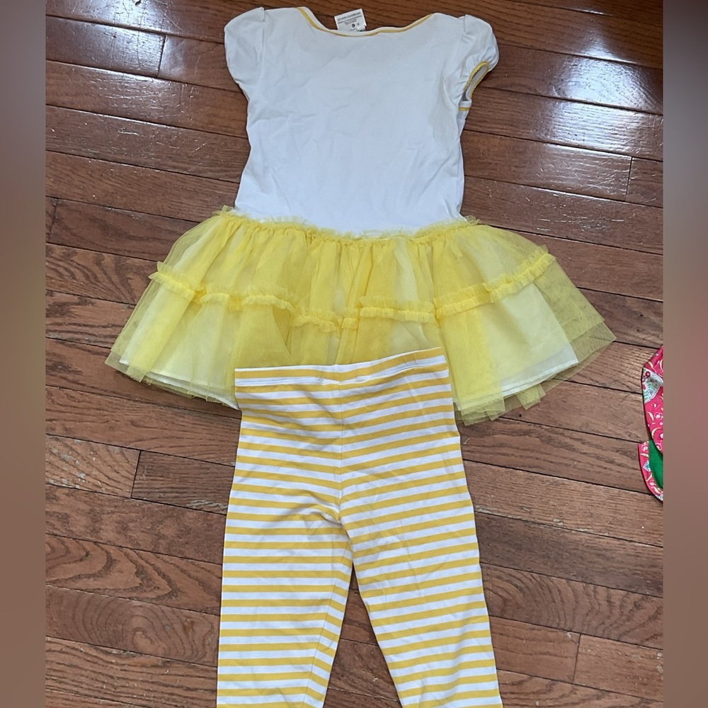 Chicky outfit - Picture 3 of 3